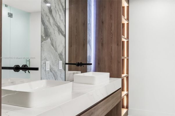 Bathroom, Interior, Marble Walls