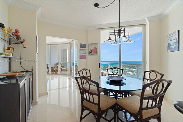 Dining room, Interior, Pendant Lights, Water