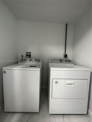 Interior, Marble, Utility Closets, Washer