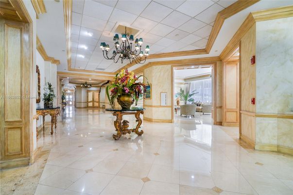 Chandelier, Interior, Recessed Lighting