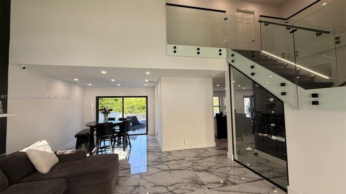 Dining room, Interior, Living room, Marble, Recessed Lighting