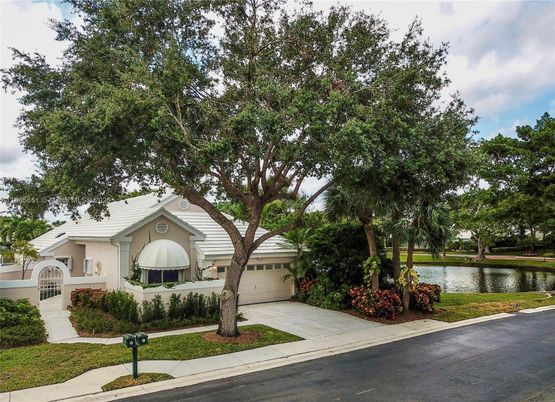 Attached, Exterior, Facade, Water, Ranch