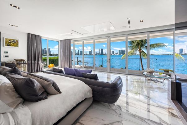 Bedroom, Interior, Marble, Recessed Lighting, Water