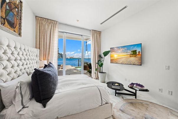 Bedroom, Interior, Water