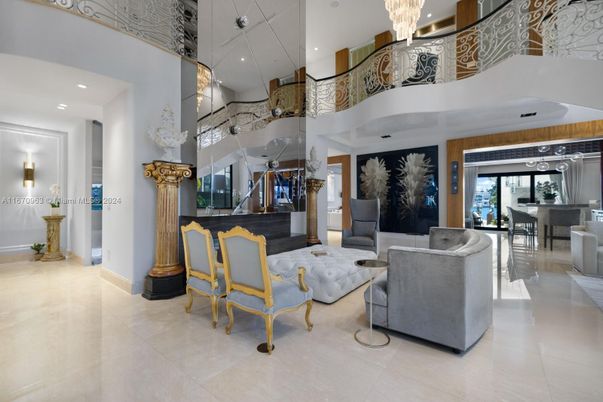 Dining room, Interior, Living room, Pendant Lights, Recessed Lighting