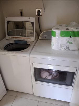 Interior, Washer