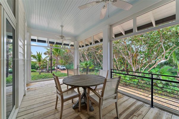 Dining room, Interior, Sun Room, Wood Texture Flooring