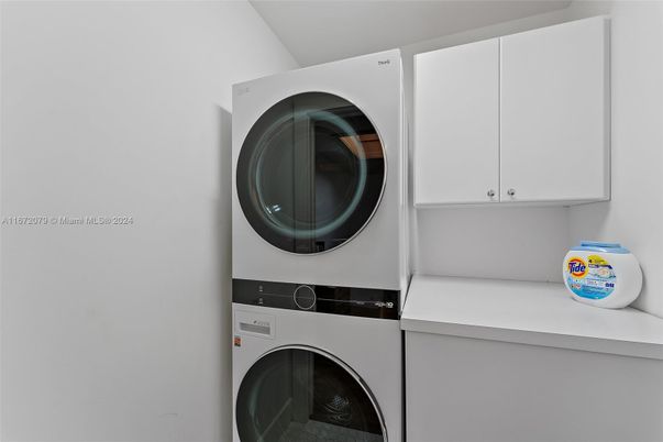 Interior, Utility Closets, Washer