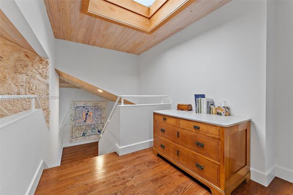 Interior, Recessed Lighting, Wooden Ceilings, Wood Texture Flooring