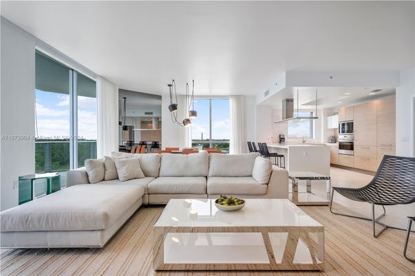 Dining room, Interior, Kitchen, Living room, Pendant Lights, Recessed Lighting, Stainless Steel Appliances, Wood Texture Flooring
