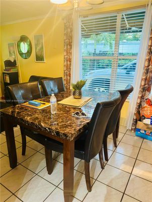 Dining room, Interior