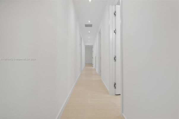 Interior, Recessed Lighting