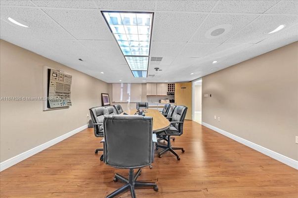 Home Office, Interior, Recessed Lighting, Wood Texture Flooring