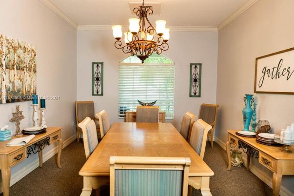 Chandelier, Dining room, Interior