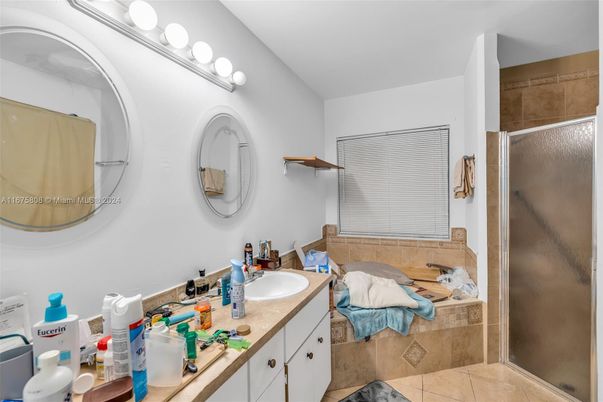 Bathroom, Dual Sink Vanities, Glass Shower, Interior