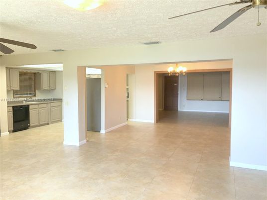 Chandelier, Empty room, Interior, Kitchen