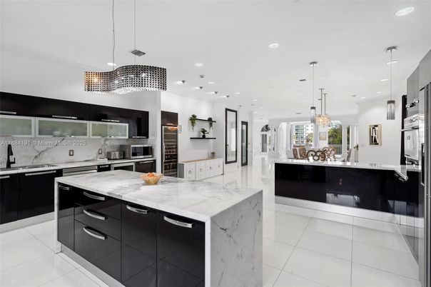 Chandelier, Interior, Kitchen, Pendant Lights, Recessed Lighting, Stainless Steel Appliances