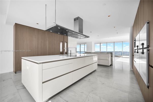 Interior, Kitchen, Marble, Recessed Lighting