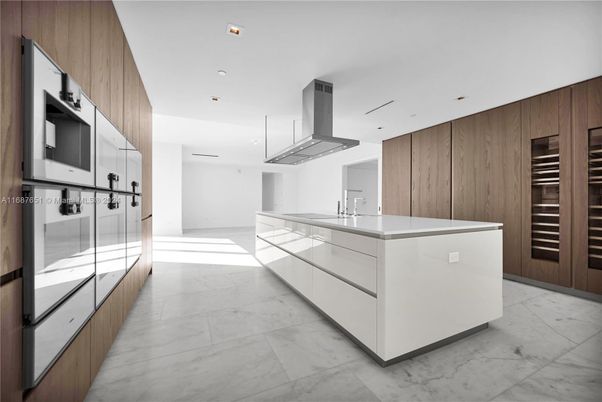 Interior, Kitchen, Marble, Recessed Lighting