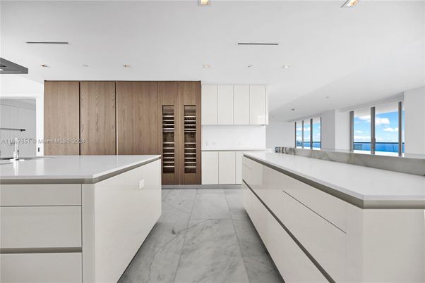 Interior, Kitchen, Marble, Recessed Lighting