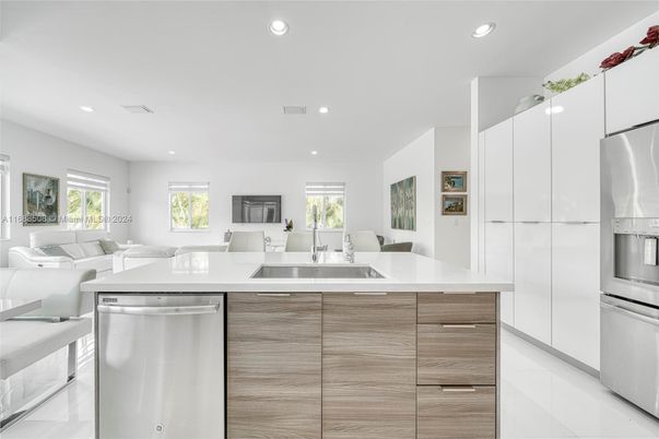 Dining room, Interior, Kitchen, Living room, Recessed Lighting, Stainless Steel Appliances