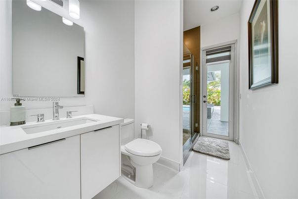 Bathroom, Interior