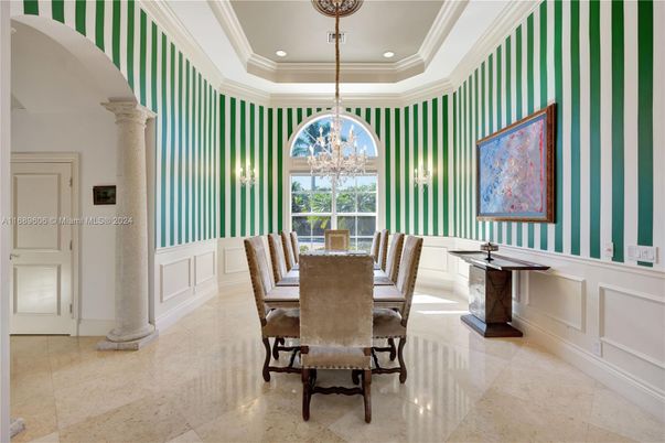 Chandelier, Dining room, Interior, Pendant Lights, Recessed Lighting