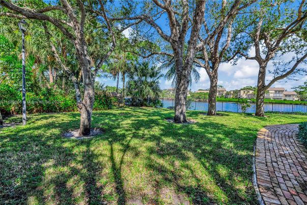 Backyard, Exterior, Lake, Water