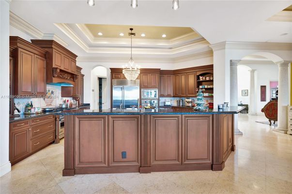 Chandelier, Interior, Kitchen, Recessed Lighting, Stainless Steel Appliances
