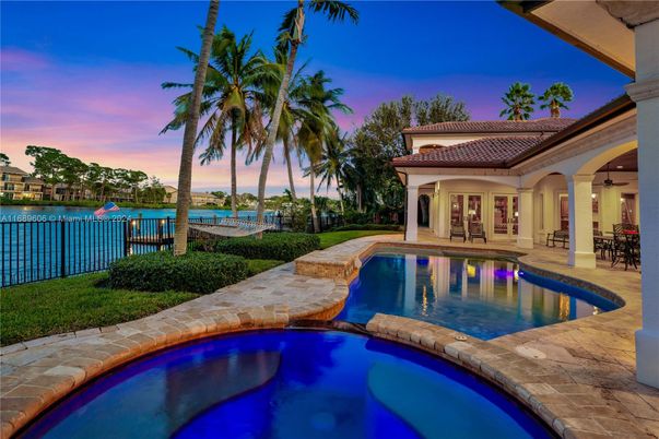 Exterior, Pool, Water