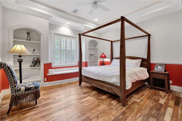 Bedroom, Interior, Recessed Lighting, Wood Texture Flooring