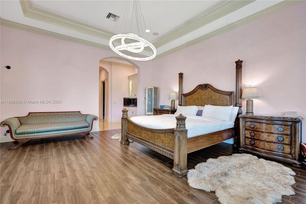 Bedroom, Interior, Pendant Lights, Recessed Lighting, Wood Texture Flooring