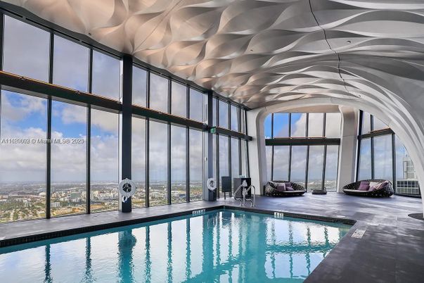 Interior, Pool, Sun Room