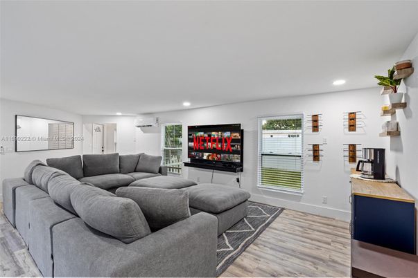 Interior, Living room, Recessed Lighting, Wood Texture Flooring