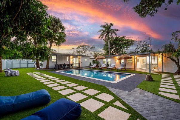 Backyard, Exterior, Pool