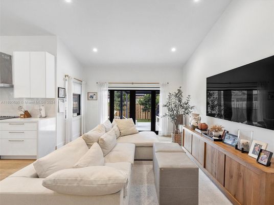 Interior, Kitchen, Living room, Recessed Lighting, Wood Texture Flooring