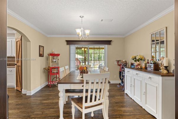 Chandelier, Dining room, Interior, Pendant Lights, Wood Texture Flooring