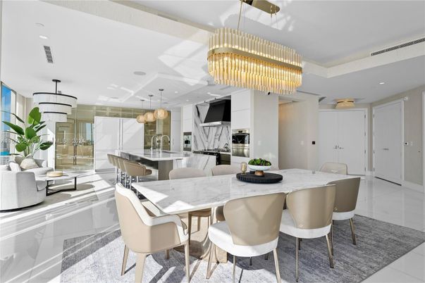 Chandelier, Dining room, Interior, Kitchen, Pendant Lights, Recessed Lighting, Stainless Steel Appliances