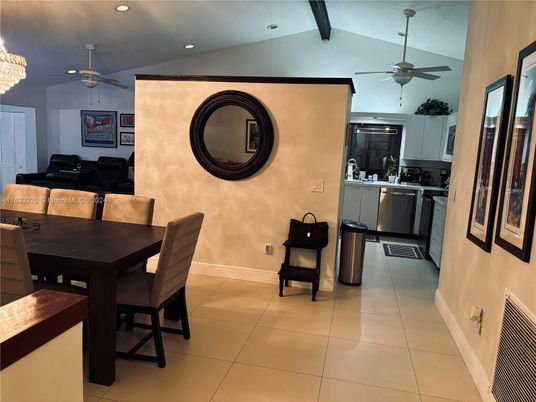 Chandelier, Dining room, Interior, Kitchen, Recessed Lighting