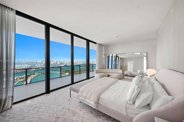 Bedroom, Interior, Water