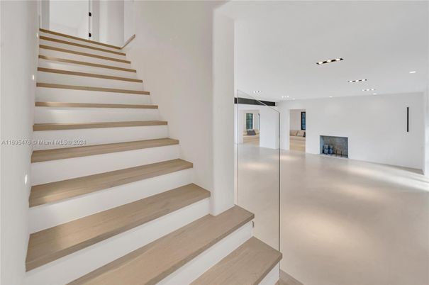 Interior, Recessed Lighting