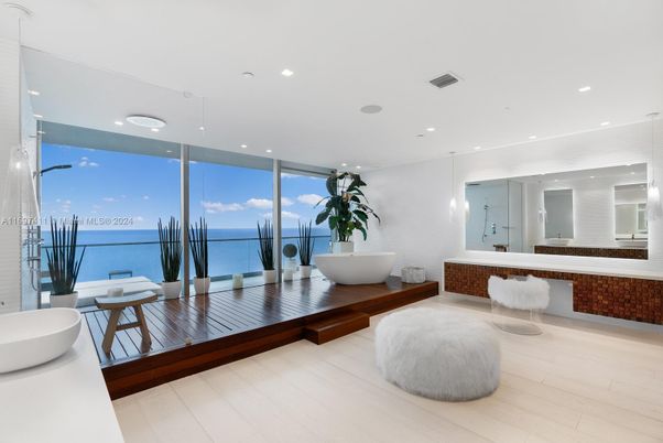 Bathroom, Dual Sink Vanities, Free Standing Baths, Interior, Recessed Lighting, Water, Wood Texture Flooring
