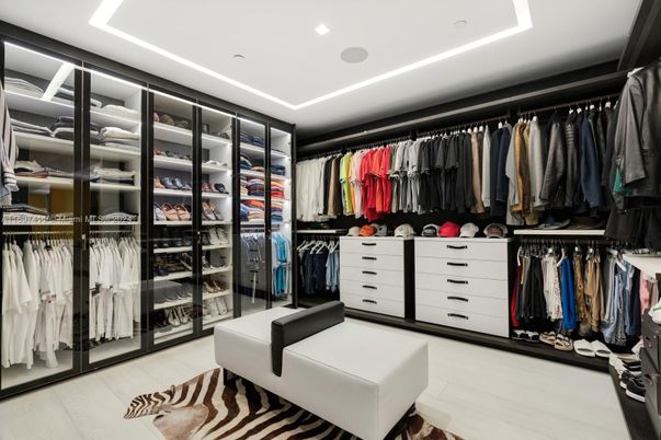 Interior, Recessed Lighting, Walk-in Closets, Wood Texture Flooring