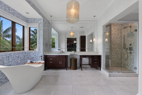 Bathroom, Dual Sink Vanities, Free Standing Baths, Glass Shower, Interior, Pendant Lights