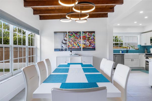 Dining room, Interior, Kitchen, Pendant Lights, Recessed Lighting, Stainless Steel Appliances, Wooden Beams, Wooden Ceilings, Wood Texture Flooring