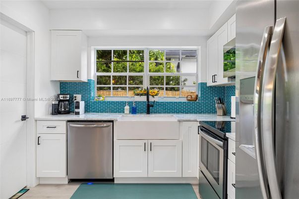 Interior, Kitchen, Stainless Steel Appliances