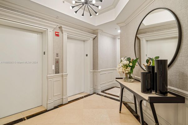 Elevator, Interior, Pendant Lights