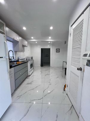 Interior, Kitchen, Marble, Recessed Lighting, Stainless Steel Appliances