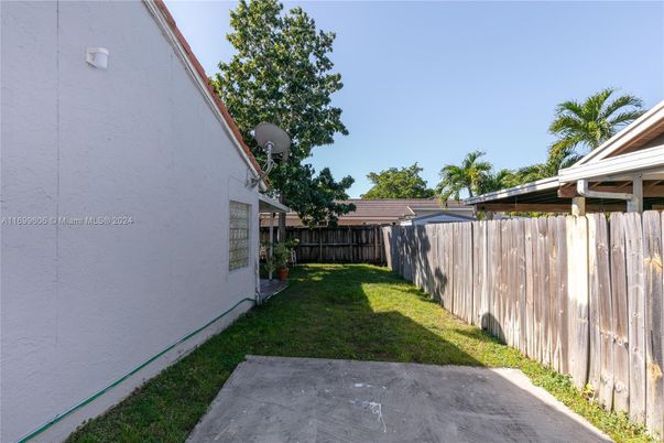 Backyard, Exterior