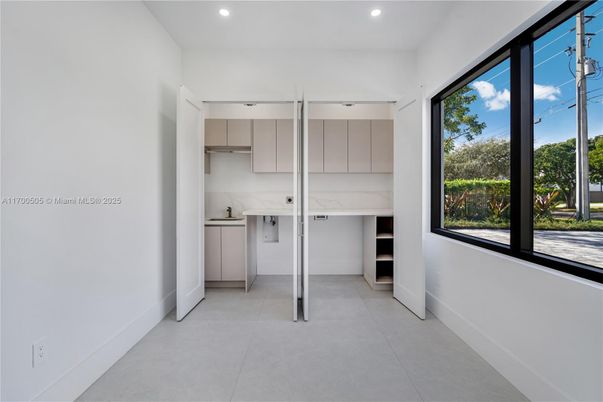 Interior, Recessed Lighting, Washer